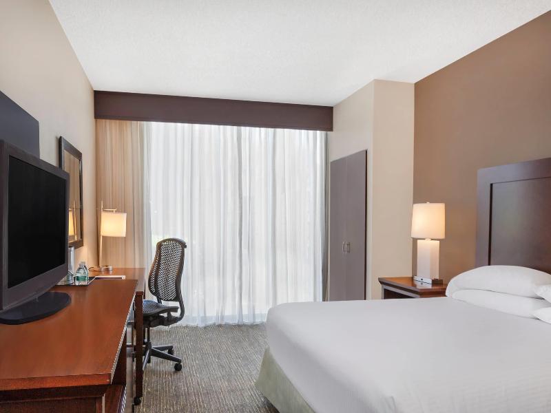 Wyndham San Diego Bayside image