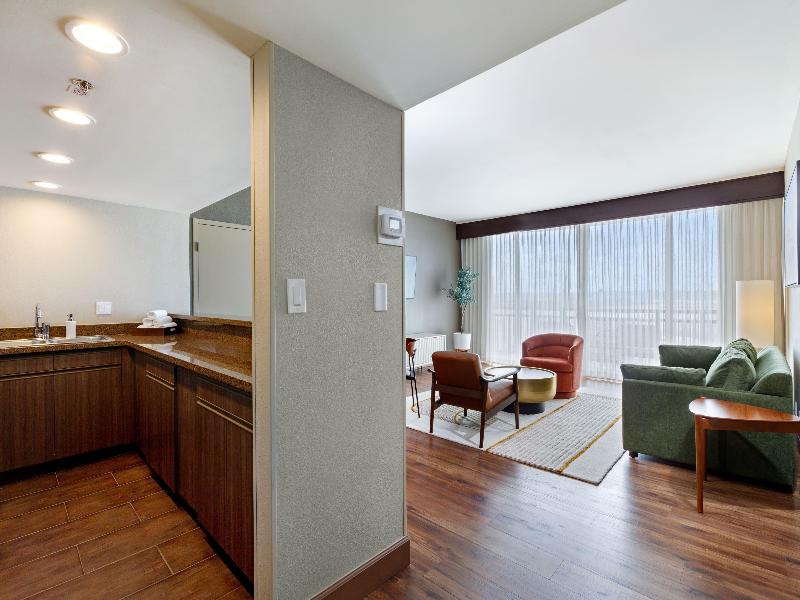 Wyndham San Diego Bayside image