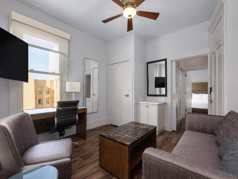The Cartwright Union Square Bw Premier Collection image