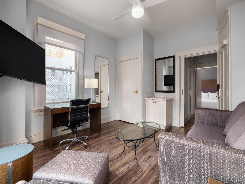 The Cartwright Union Square Bw Premier Collection image