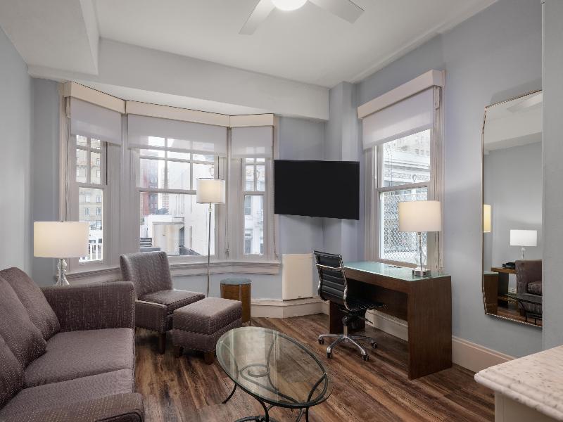 The Cartwright Union Square Bw Premier Collection image