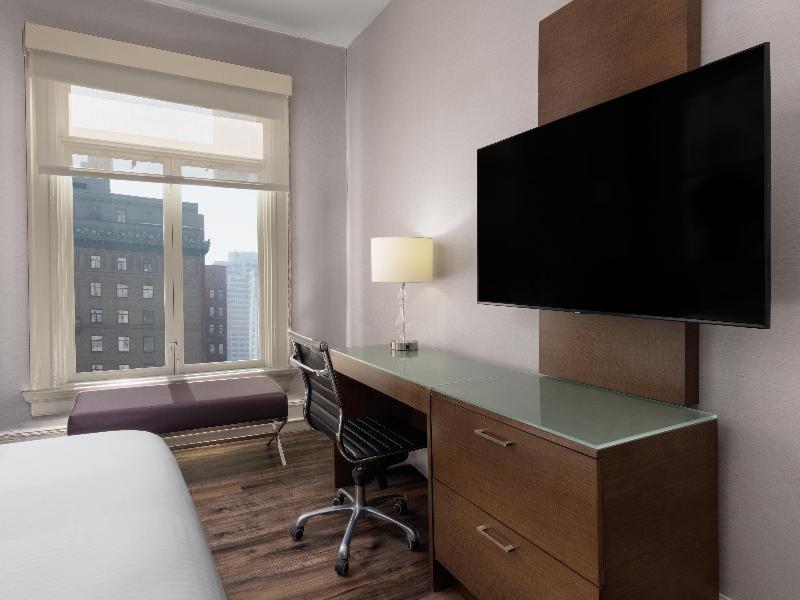 The Cartwright Union Square Bw Premier Collection image
