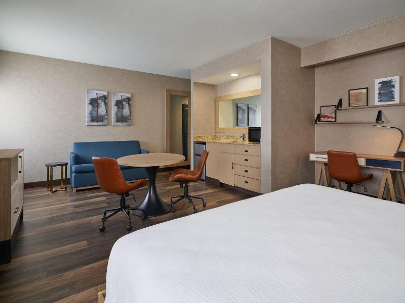 Four Points by Sheraton Salt Lake City Airport image