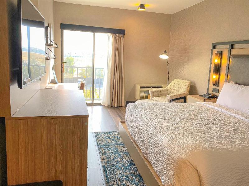 Four Points by Sheraton Salt Lake City Airport image