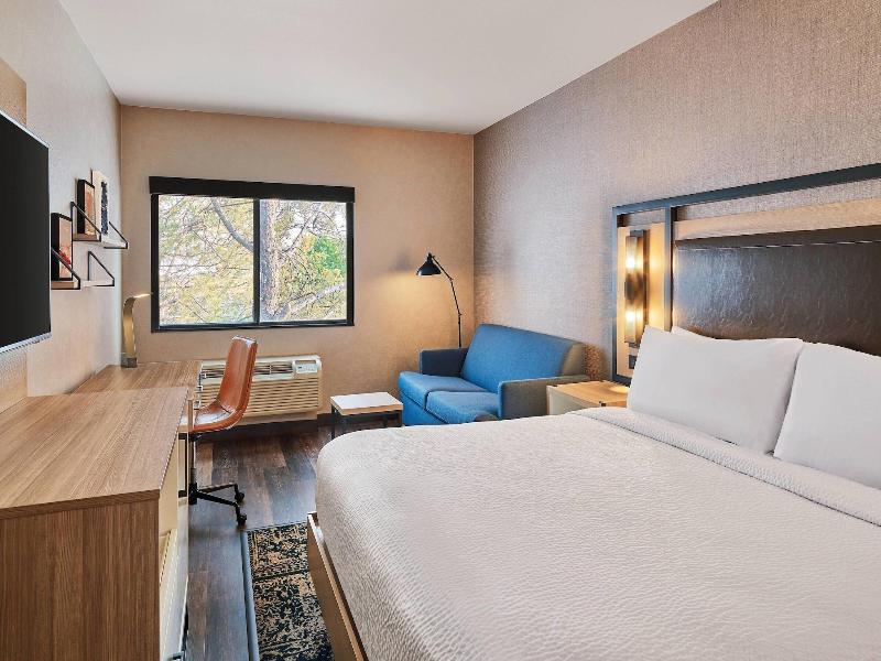 Four Points by Sheraton Salt Lake City Airport image