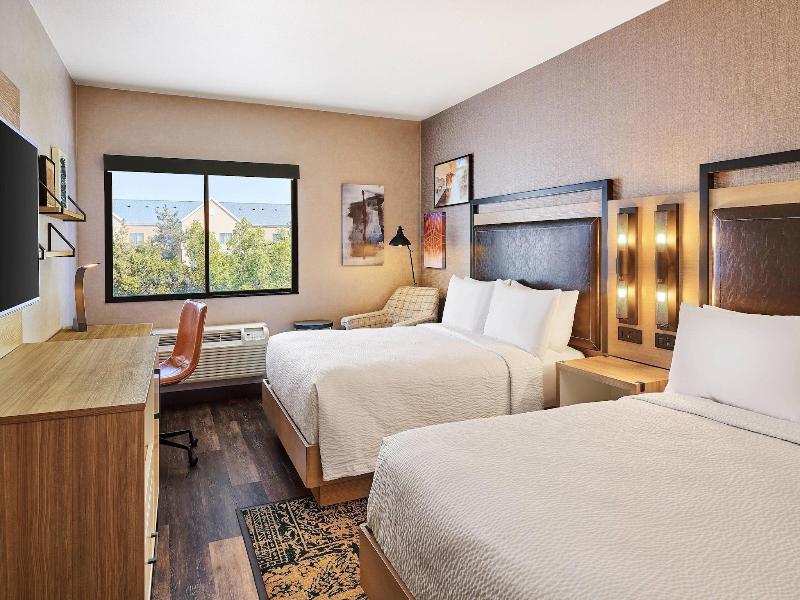 Four Points by Sheraton Salt Lake City Airport image