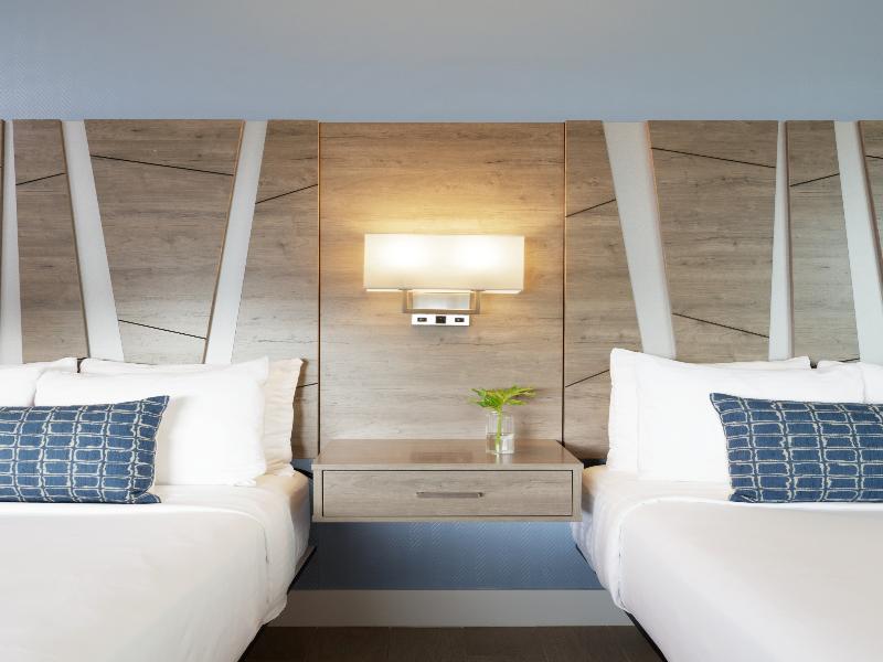 SkyBeach Hotel and Marina image