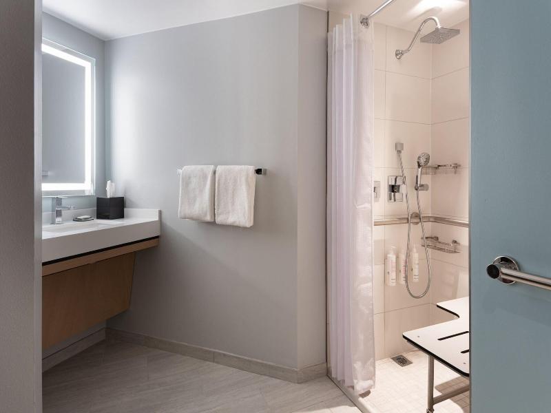 Miami Marriott Biscayne Bay image