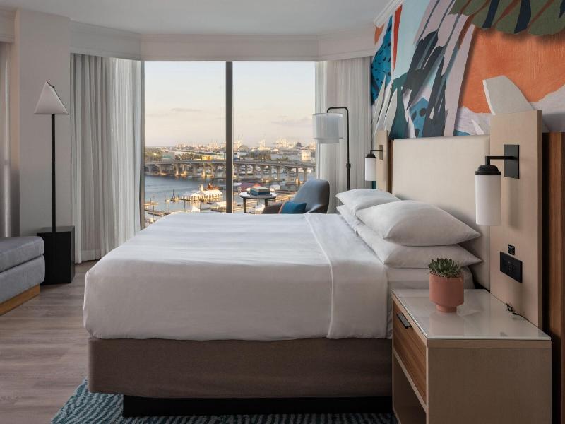 Miami Marriott Biscayne Bay image