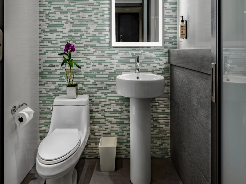 The Palms Hotel & Spa image