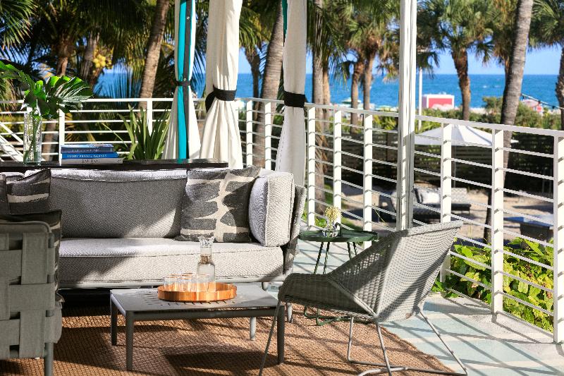 Stay in style at Kimpton Surfcomber Hotel