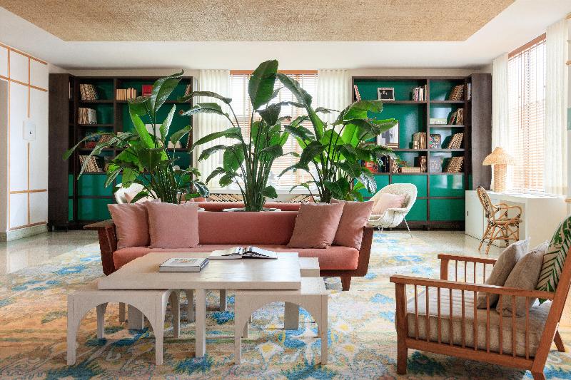 Stay in style at Kimpton Surfcomber Hotel