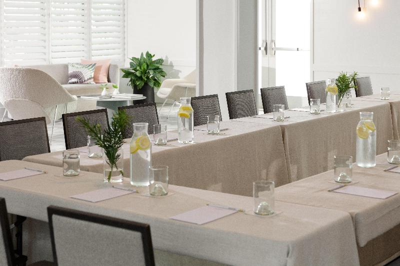 Stay in style at Kimpton Surfcomber Hotel