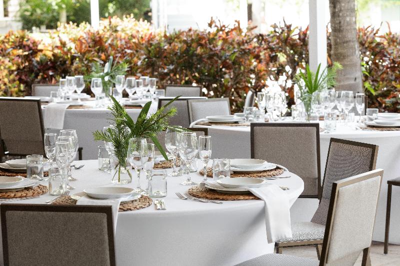 Stay in style at Kimpton Surfcomber Hotel