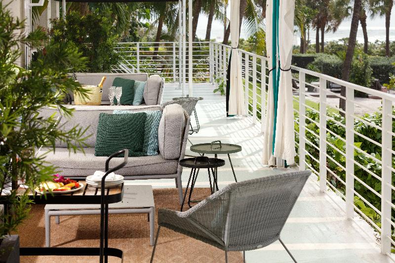 Stay in style at Kimpton Surfcomber Hotel