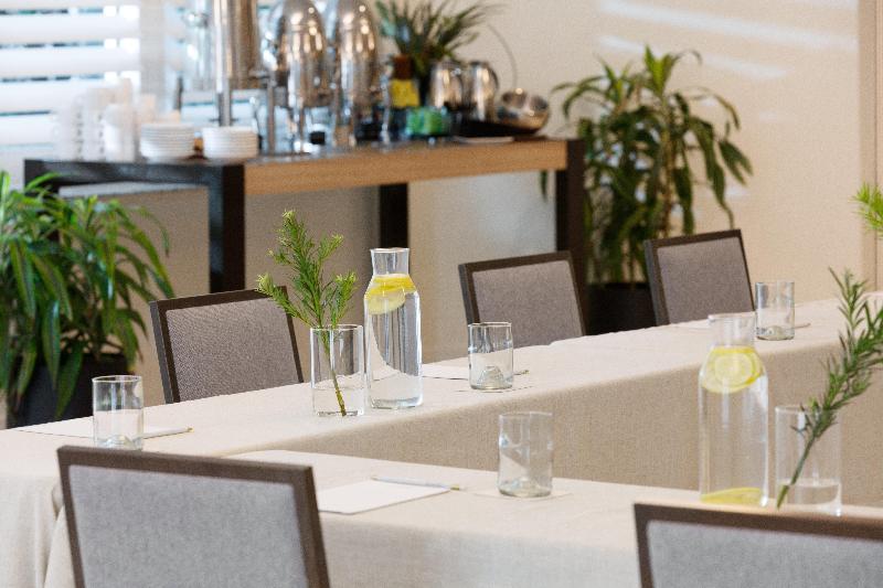 Stay in style at Kimpton Surfcomber Hotel