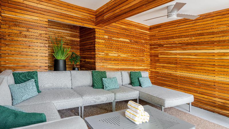 Stay in style at Kimpton Surfcomber Hotel