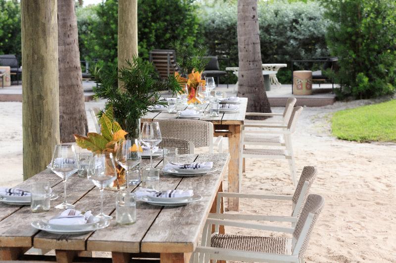 Stay in style at Kimpton Surfcomber Hotel