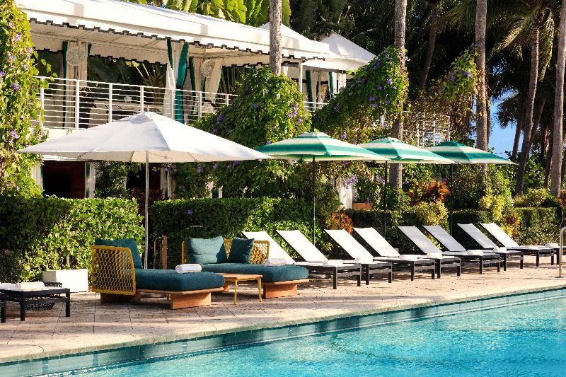 Stay in style at Kimpton Surfcomber Hotel