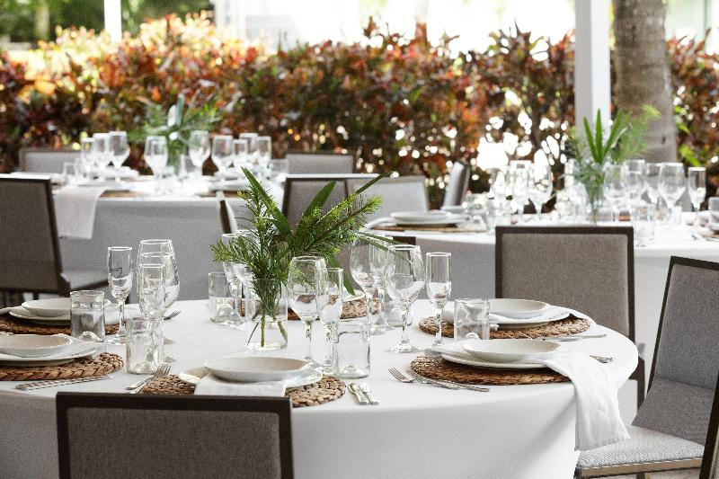 Stay in style at Kimpton Surfcomber Hotel