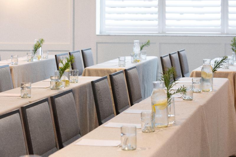 Stay in style at Kimpton Surfcomber Hotel