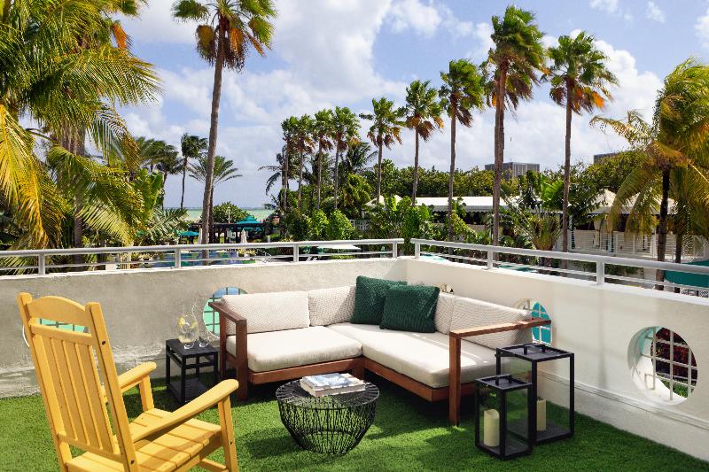Stay in style at Kimpton Surfcomber Hotel