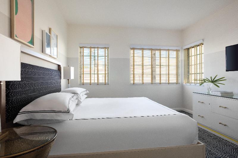 Stay in style at Kimpton Surfcomber Hotel