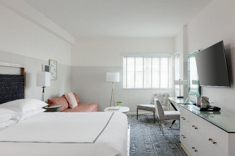 Stay in style at Kimpton Surfcomber Hotel