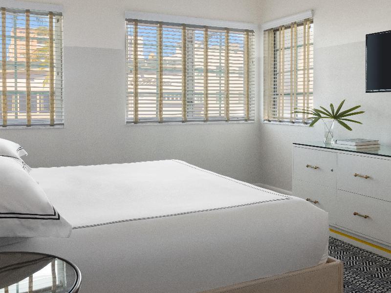 Stay in style at Kimpton Surfcomber Hotel