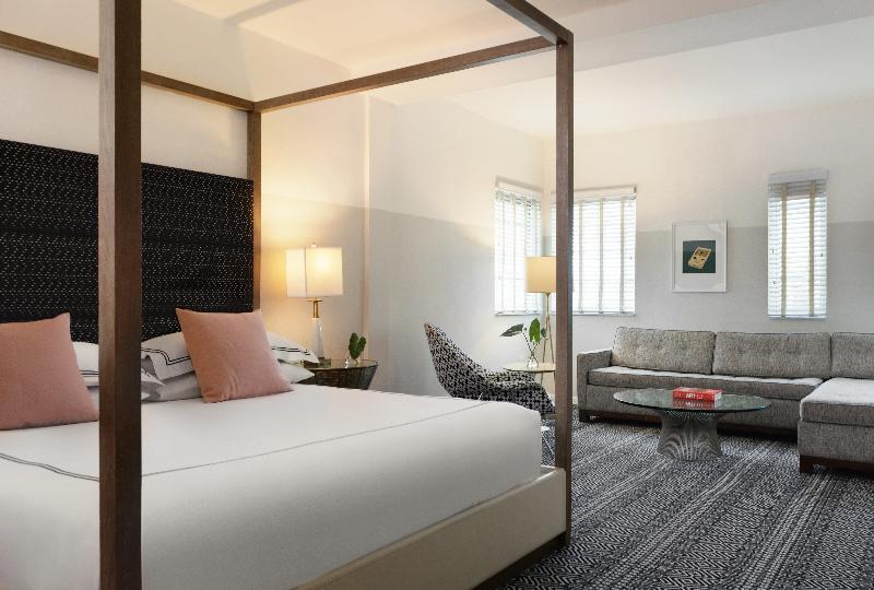 Stay in style at Kimpton Surfcomber Hotel