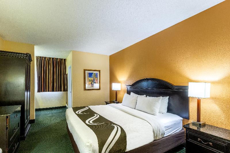 在meiguo.com看到的Quality Suites Near Orange County Convention Cente的介绍图片