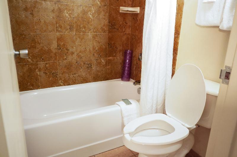 Rosen Inn closest to Universal image