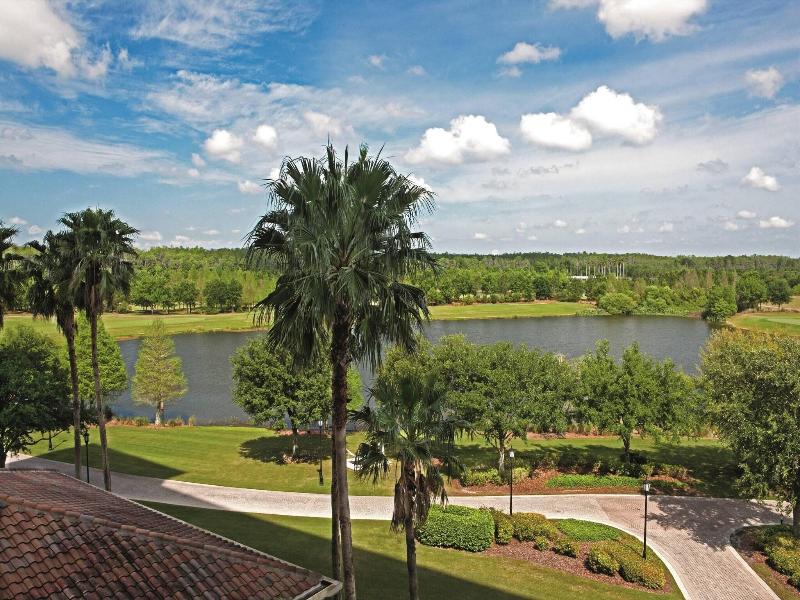 The Ritz-Carlton Orlando, Grande Lakes image