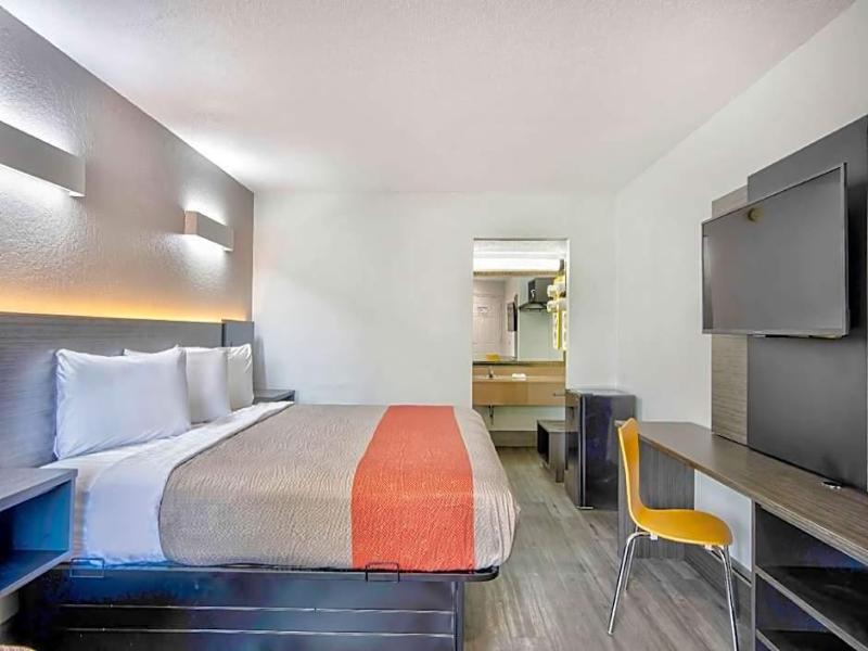 Americas Best Value Inn image