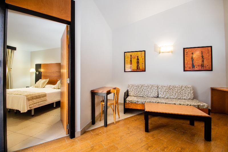 HL Miraflor Suites image