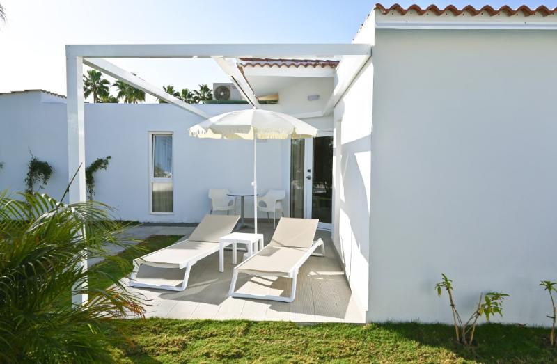 HL Miraflor Suites image