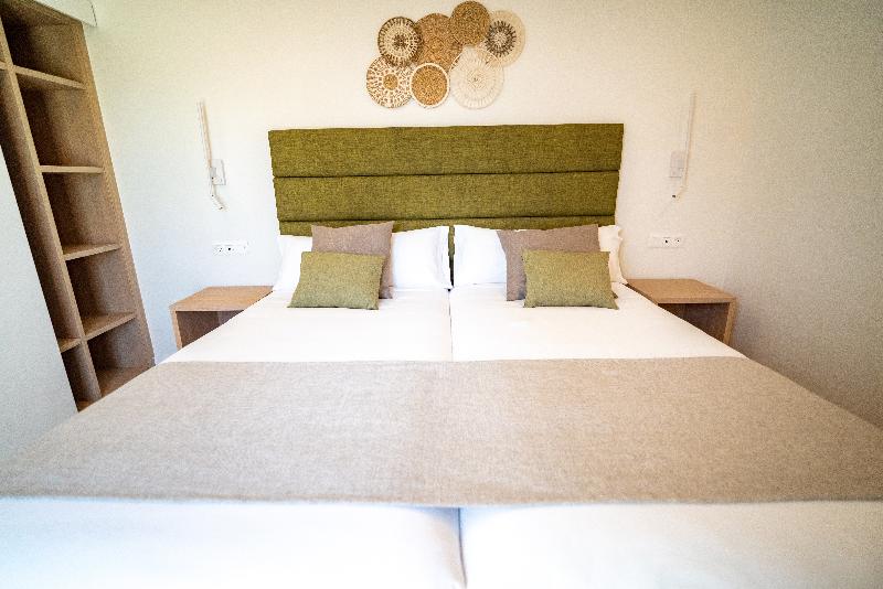 HL Miraflor Suites image