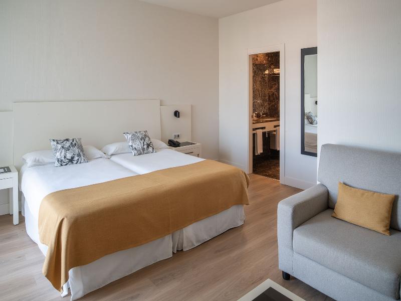 Arrecife Gran Hotel & Spa image