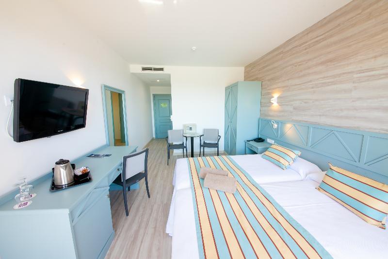 Bed room