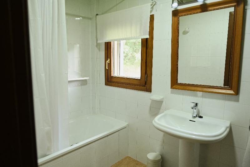 Remanso del Rio Razon  image