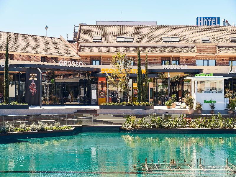 Hotel AR Parquesur image