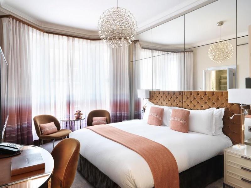 The Athenaeum Hotel & Residences image