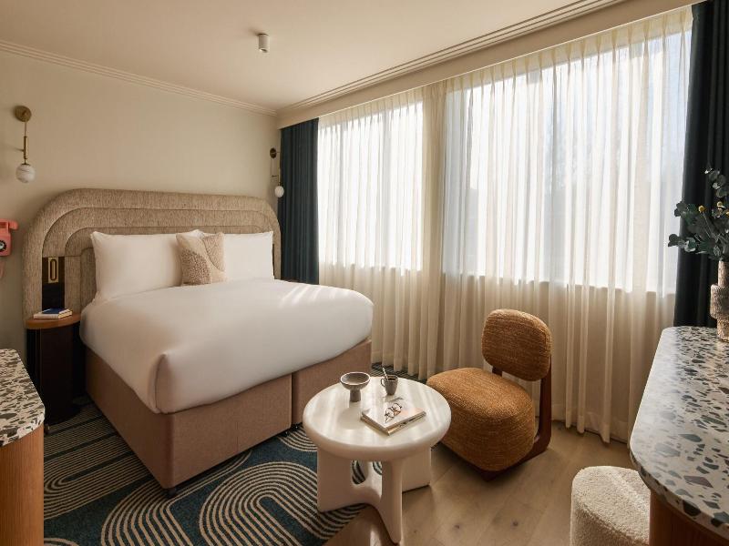 Hotel Indigo London K West Shepherd’s Bush image