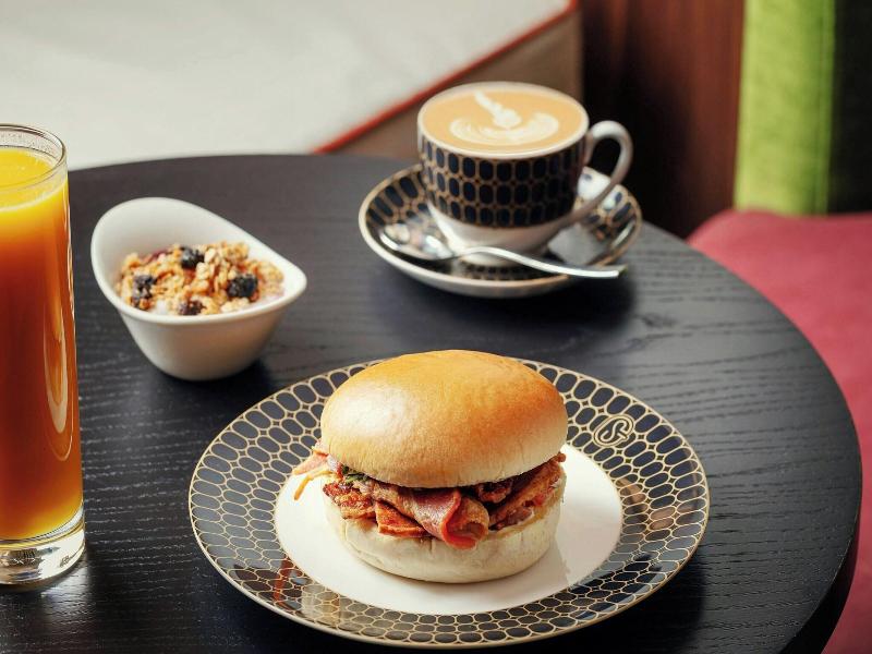 Marriott Hotel London Grosvenor Square image