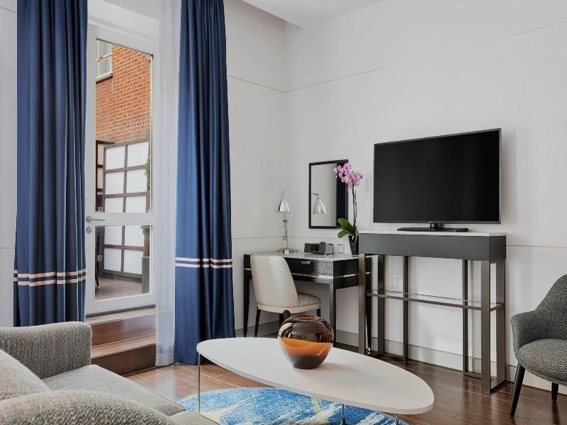 Marriott Hotel London Grosvenor Square image