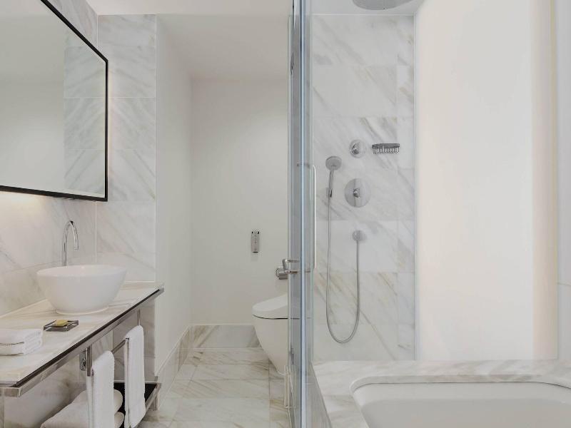 Marriott Hotel London Grosvenor Square image