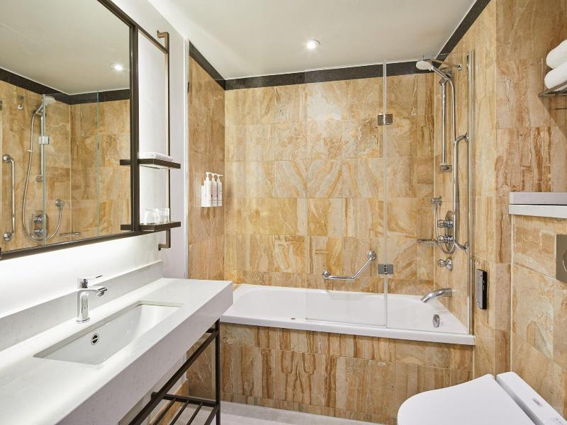 Marriott Hotel London Grosvenor Square image