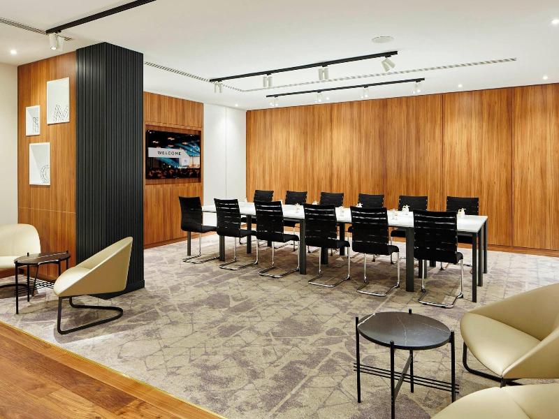 Marriott Hotel Heathrow image