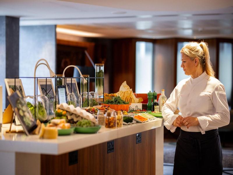 Marriott Hotel Heathrow image