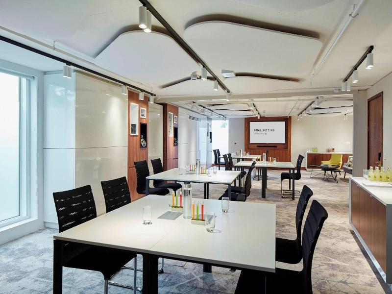 Marriott Hotel Heathrow image
